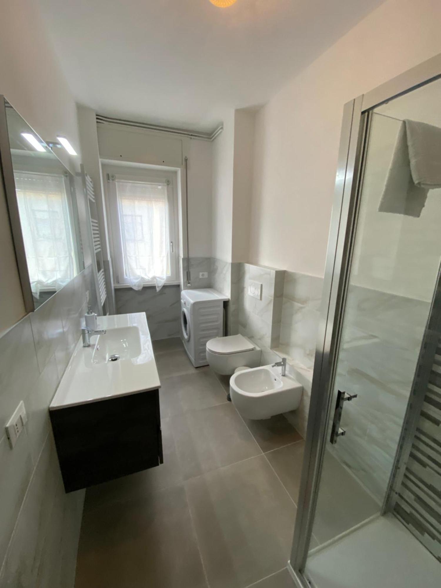 Cozy Lake Como Apartments Valmadrera Extérieur photo