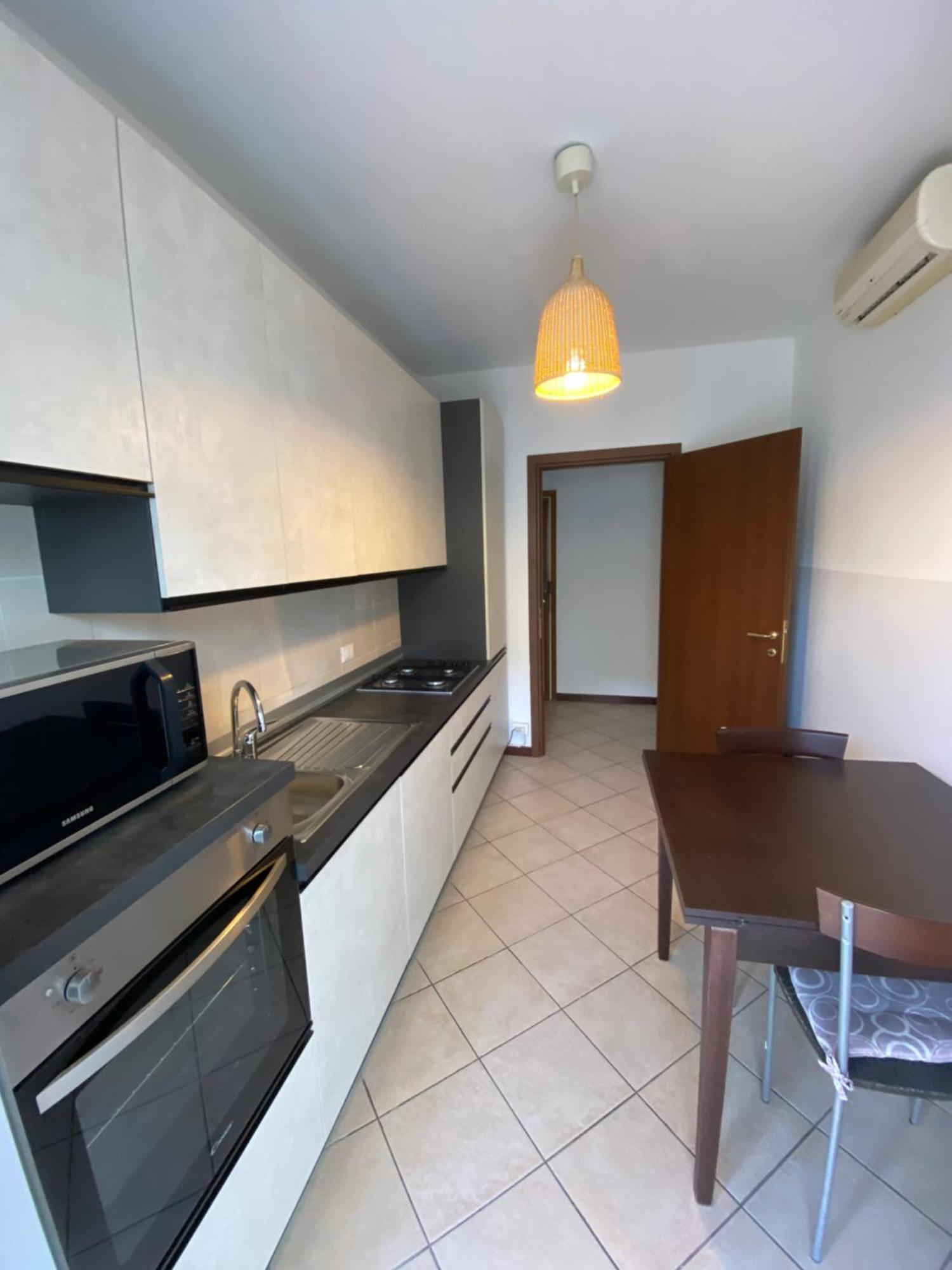 Cozy Lake Como Apartments Valmadrera Extérieur photo